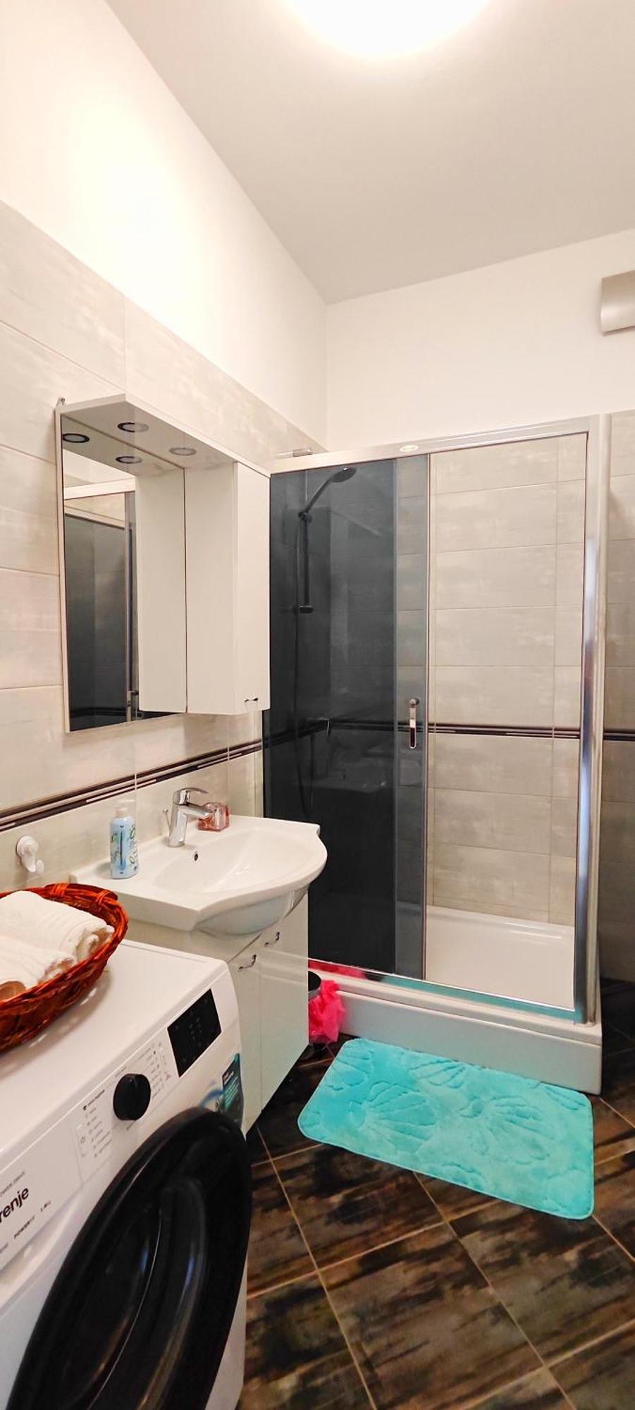 Gabi - Private Parking Appartement